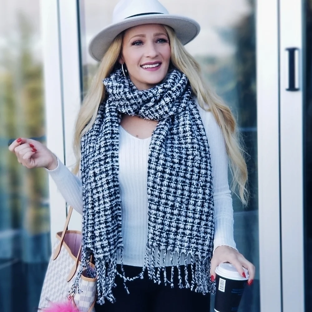 womens Oversized Winter knit with fringe Scarf - Black / White